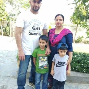 Meet your Posher, Tarjit